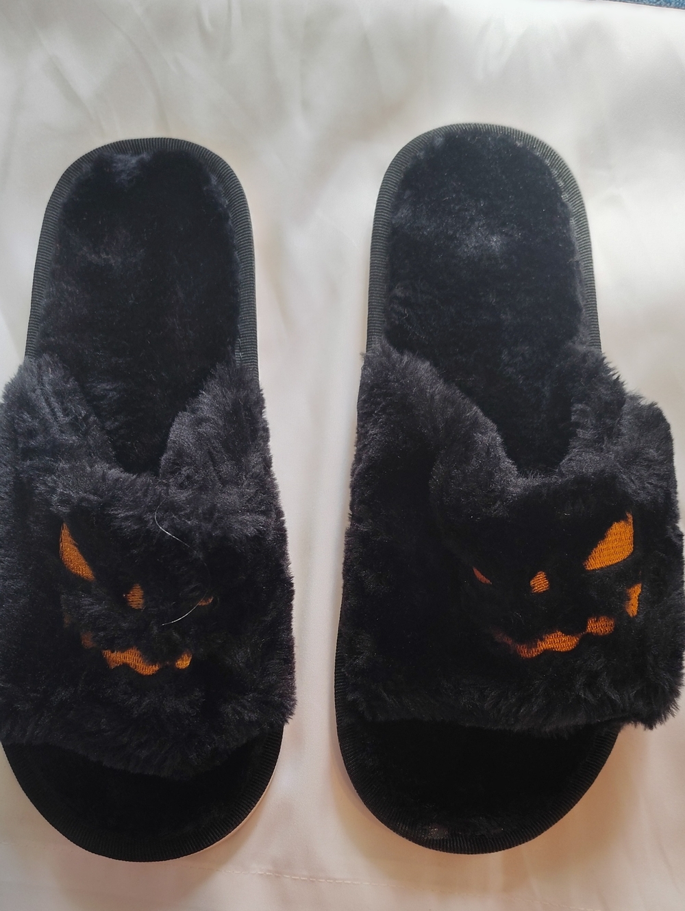Women's Black Fuzzy Halloween Slippers with Orange Jack-O'-Lantern Face